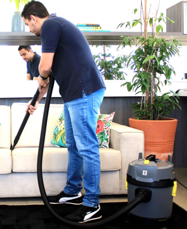 Aspiradora Agua y Polvo Karcher NT15/1