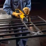 Kit Promo Esmeril Dewalt Dcg412b + Huincha + Escuadra Y Disco - Imagen 5