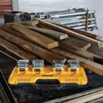 Multicargador Con 4 Entradas 12v-20v Max Dewalt Dcb104-b2 - Imagen 4