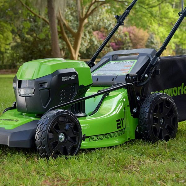 Cortacésped Greenworks 21" Autopropulsada Gw 48V Bl Sp 2x5ah Usb - 2532502 - Imagen 3