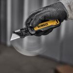 Cuchillo Cartonero Plegable de Hojas Fija Dewalt DWHT10991 - Imagen 4